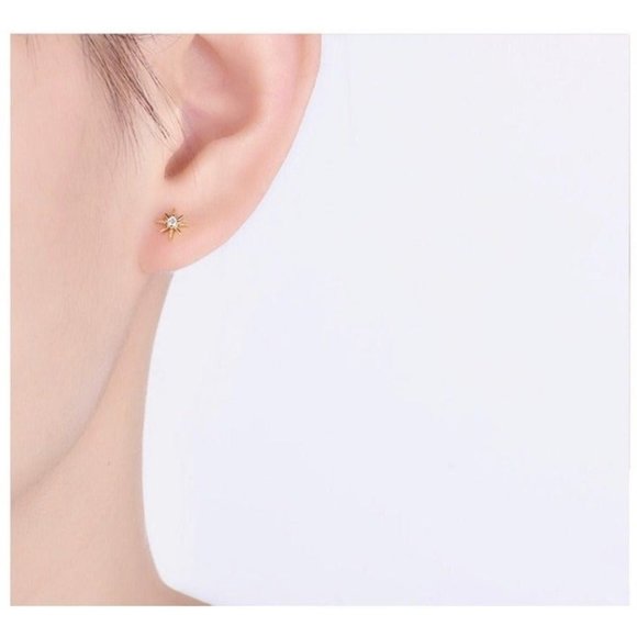 S925 Silver CZ Small Star Stud Earrings- Gold ECZ007 - Picture 4 of 8